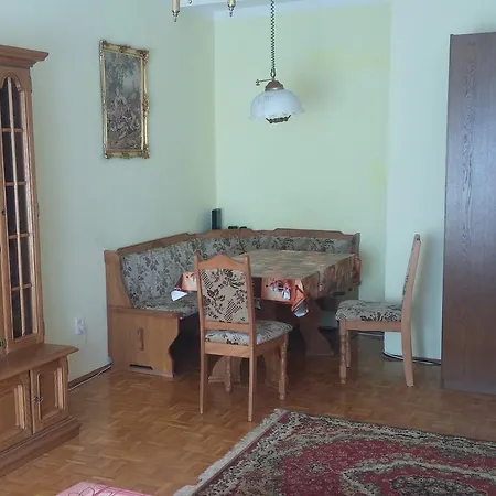 Gyongye * سيغيد